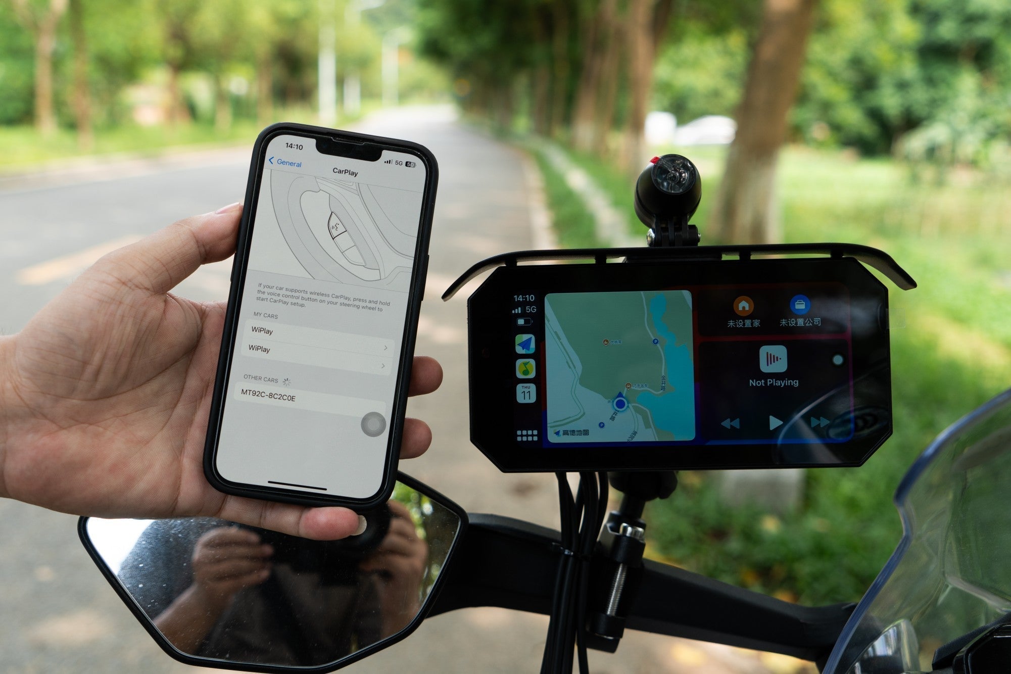 Experience a rider’s perspective with Roadpupil Motorcycle Dash Cam’s high-definition point-of-view footage.