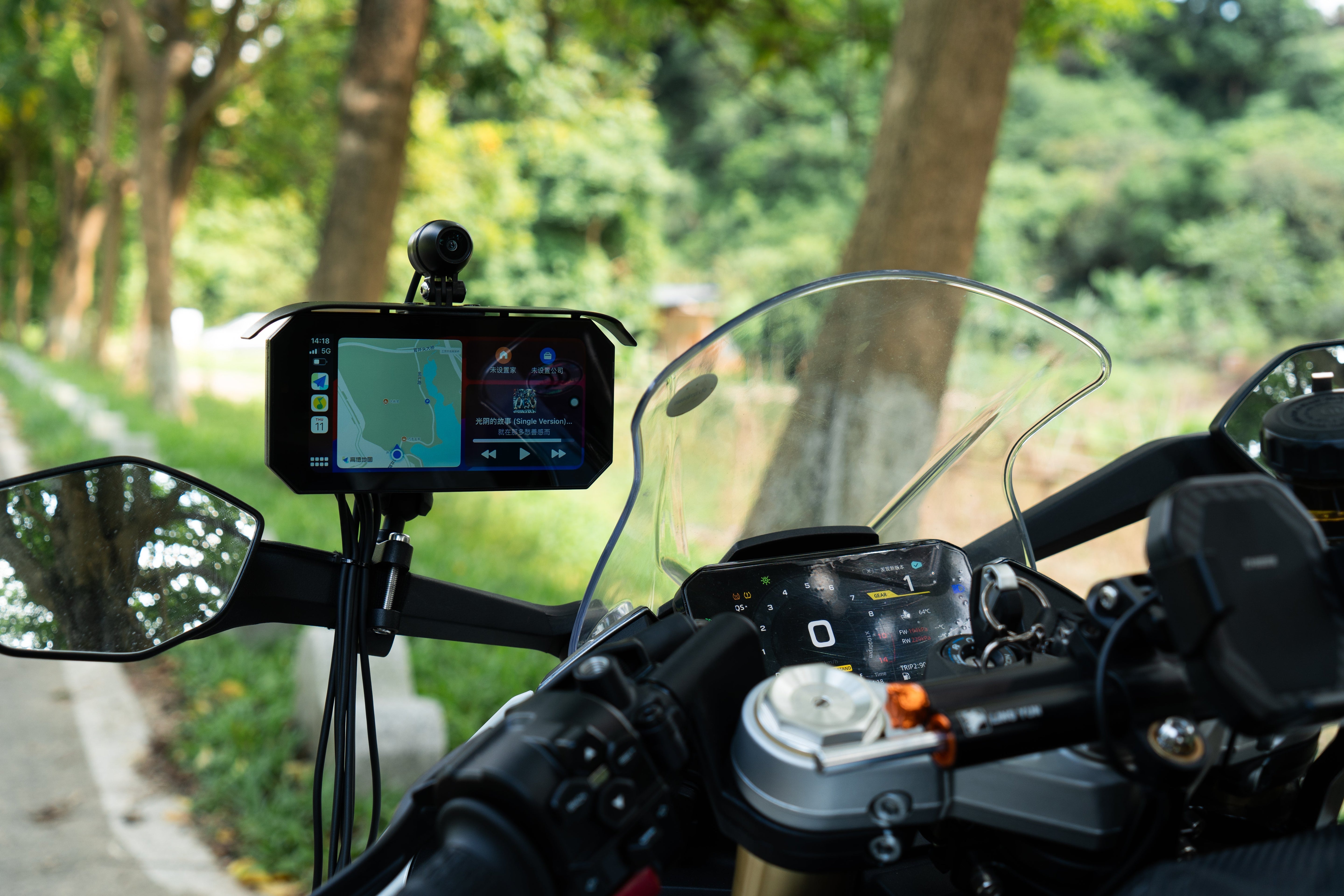 Motorcycle Dash Cam with Wireless CarPlay / HiCar: Benefits & Real-World Use Cases