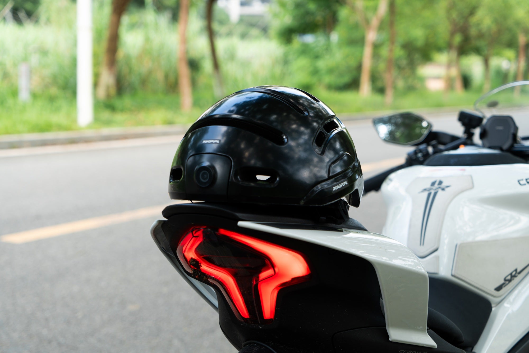 Our motorcycle dash cam can monitor the road conditions in real time and provide effective evidence when needed